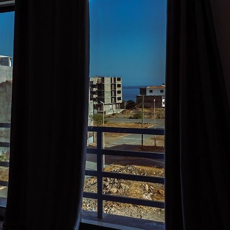 Beautiful&brand new 2 bedrooms apartment/ Magnifico e novo apartamento T2 Praia Esterno foto