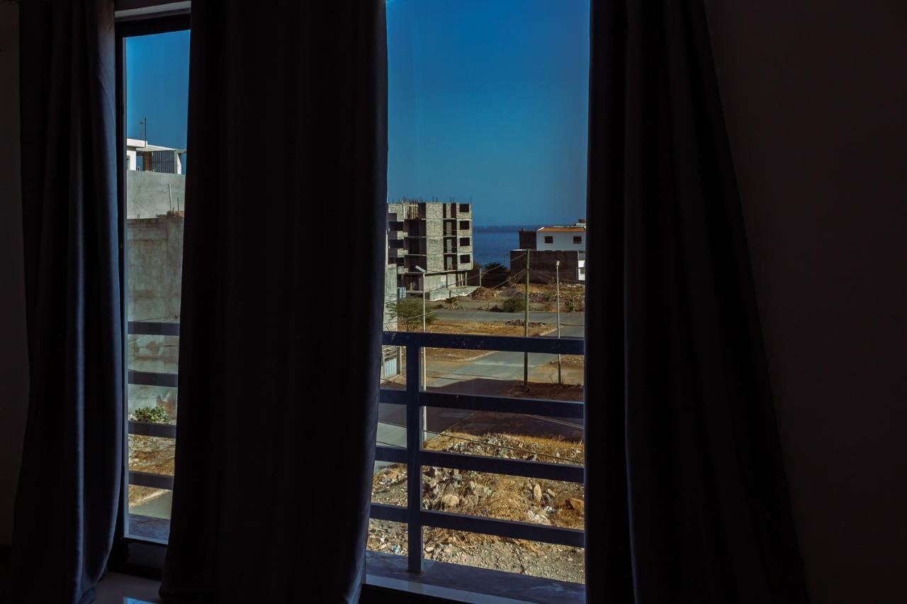 Beautiful&brand new 2 bedrooms apartment/ Magnifico e novo apartamento T2 Praia Esterno foto