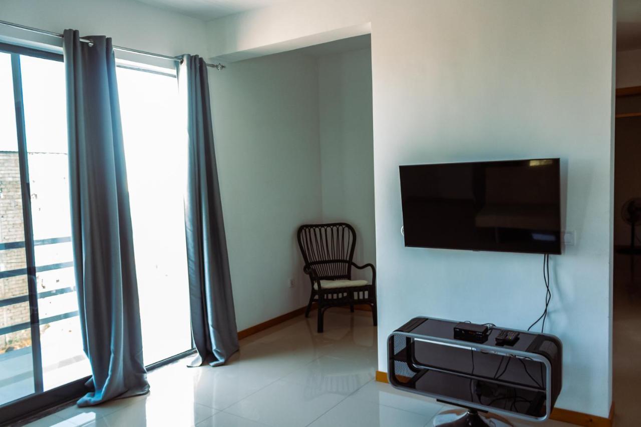 Beautiful&brand new 2 bedrooms apartment/ Magnifico e novo apartamento T2 Praia Esterno foto